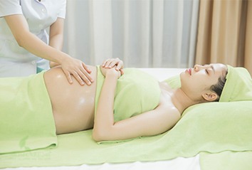 Dịch vụ chăm sóc trước và sau sinh cho mẹ và bé sơ sinh| Momcare24h