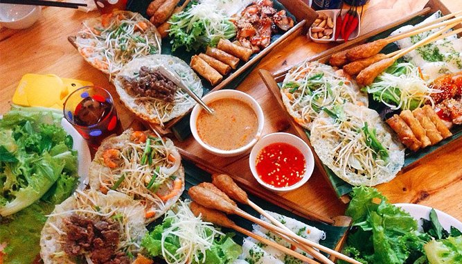 Bánh xèo tôm nhảy cô Ba