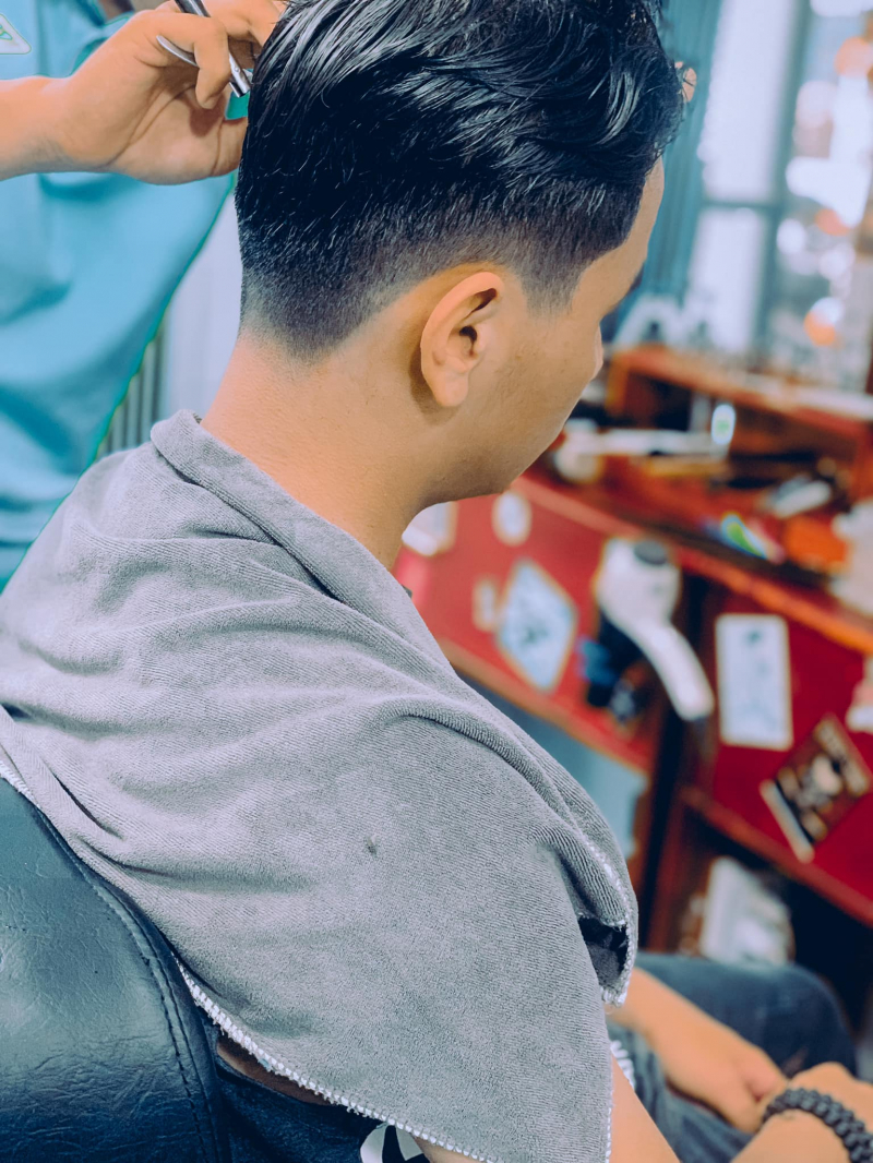 Barber Shop Tùng Tít