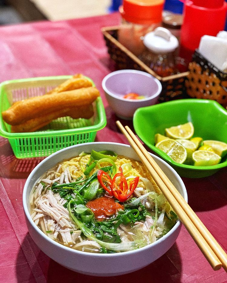 Cô Phương Quán - Phở Gà & Bún Thang