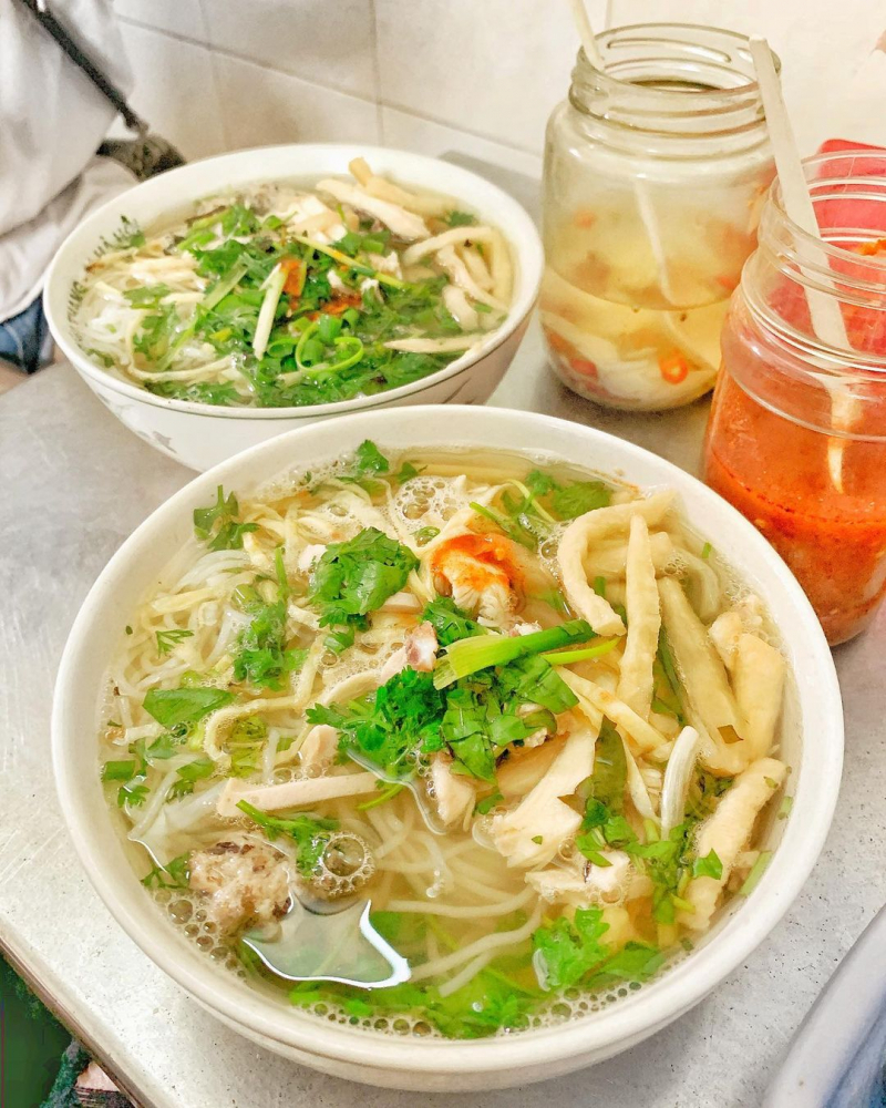 Thủy - Phở Gà Ta & Bún Thang