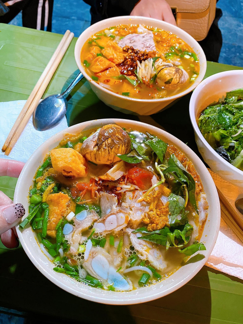 Bún riêu sụn bà điếc