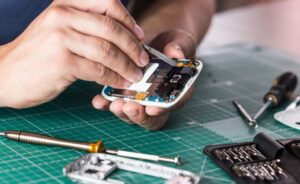 Phone Repair Shop: What You Need to Know Before You Go | Techno FAQ