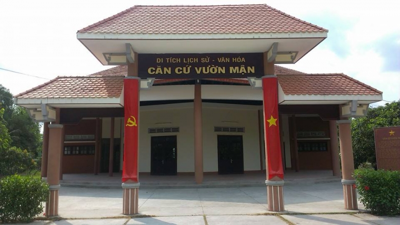 Căn cứ Vườn Mận