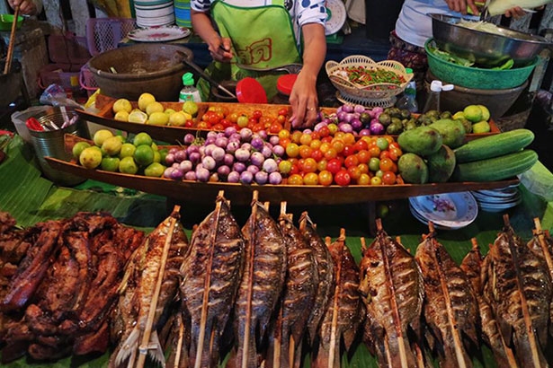 Chợ đêm Luang Prabang