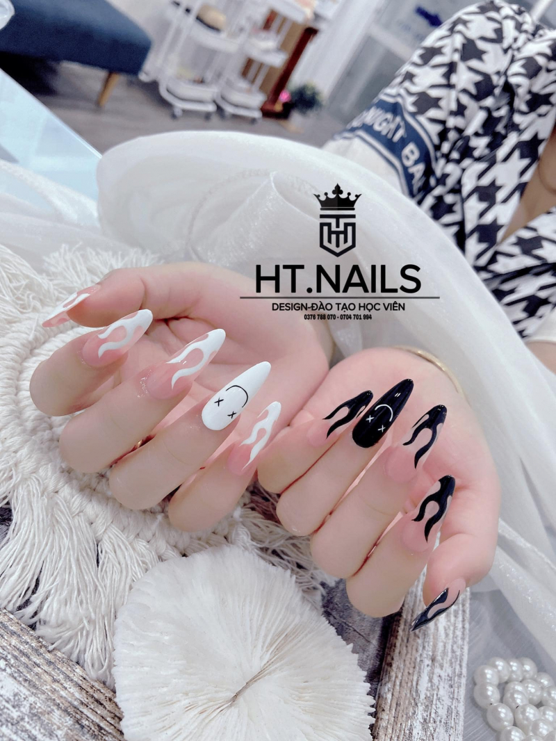 HT Nail