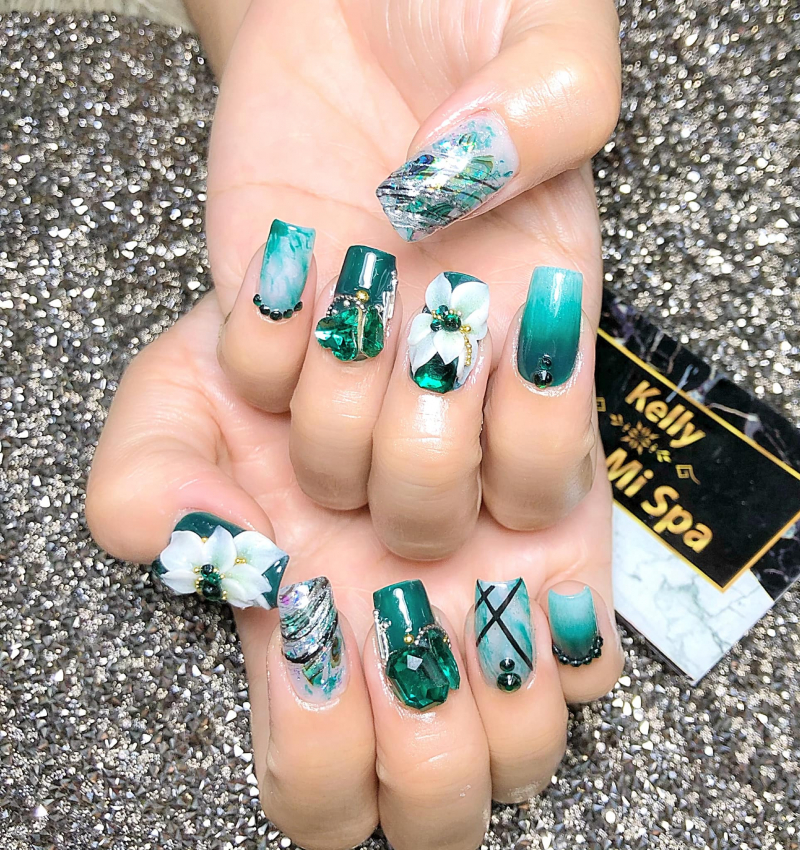 Kelly Nail