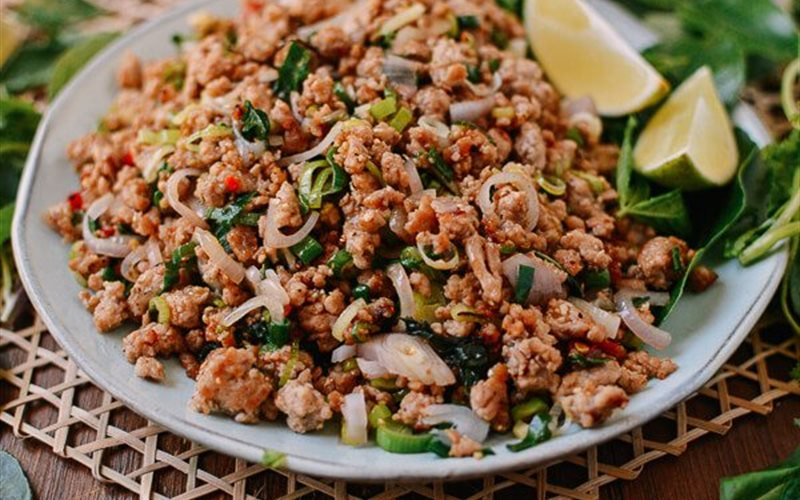 Món Larb moo