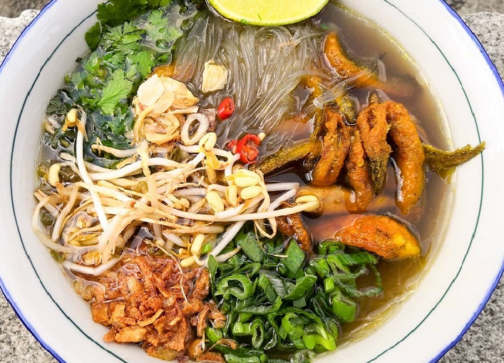 Bà Lan - Cháo, bún & miến lươn Nghệ An