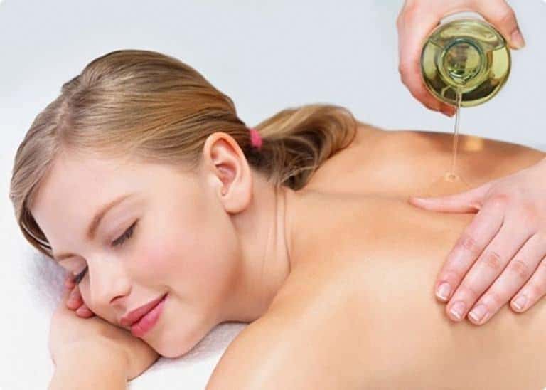 Bạn Có Biết Massage Yoni Dùng Tinh Dầu Gì để Có Hiệu Quả Tốt Nhất?