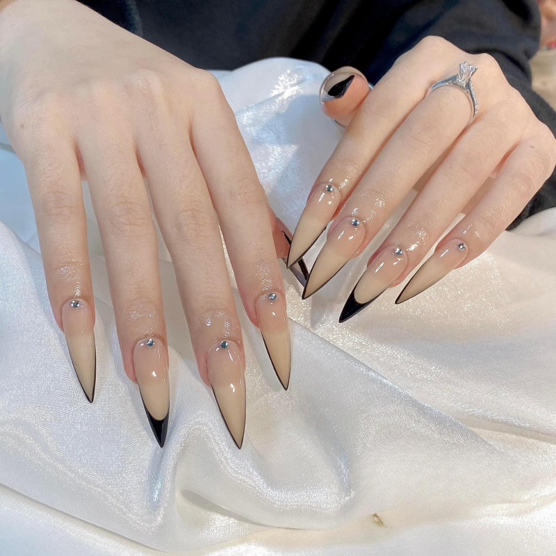 Nail Huyền Rằm