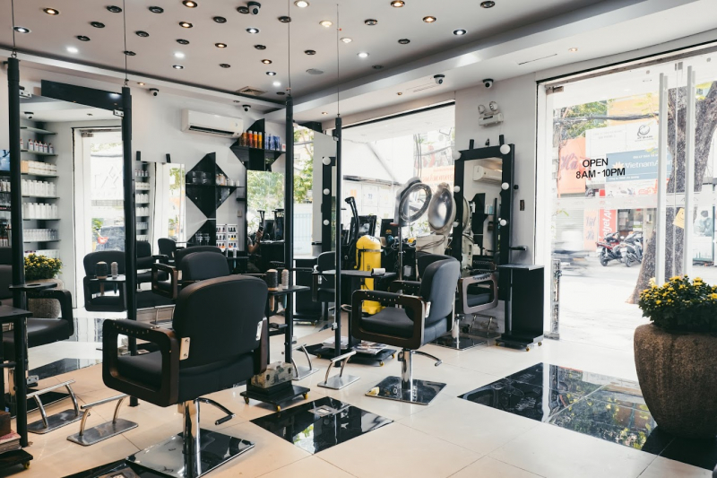 Nguyễn Thủy Salon Spa