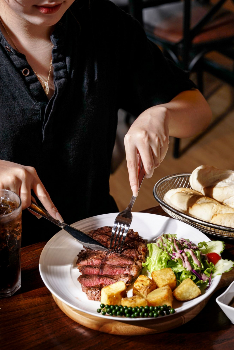 Steak Bin & Pizza