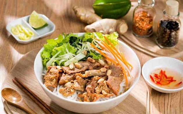 Thử ngay: Top 5 Quán bún thịt nướng khi đến Nha Trang